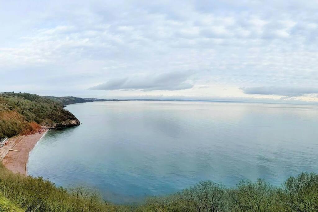 Spacious First Floor Family Flat, Sea View Торки Экстерьер фото