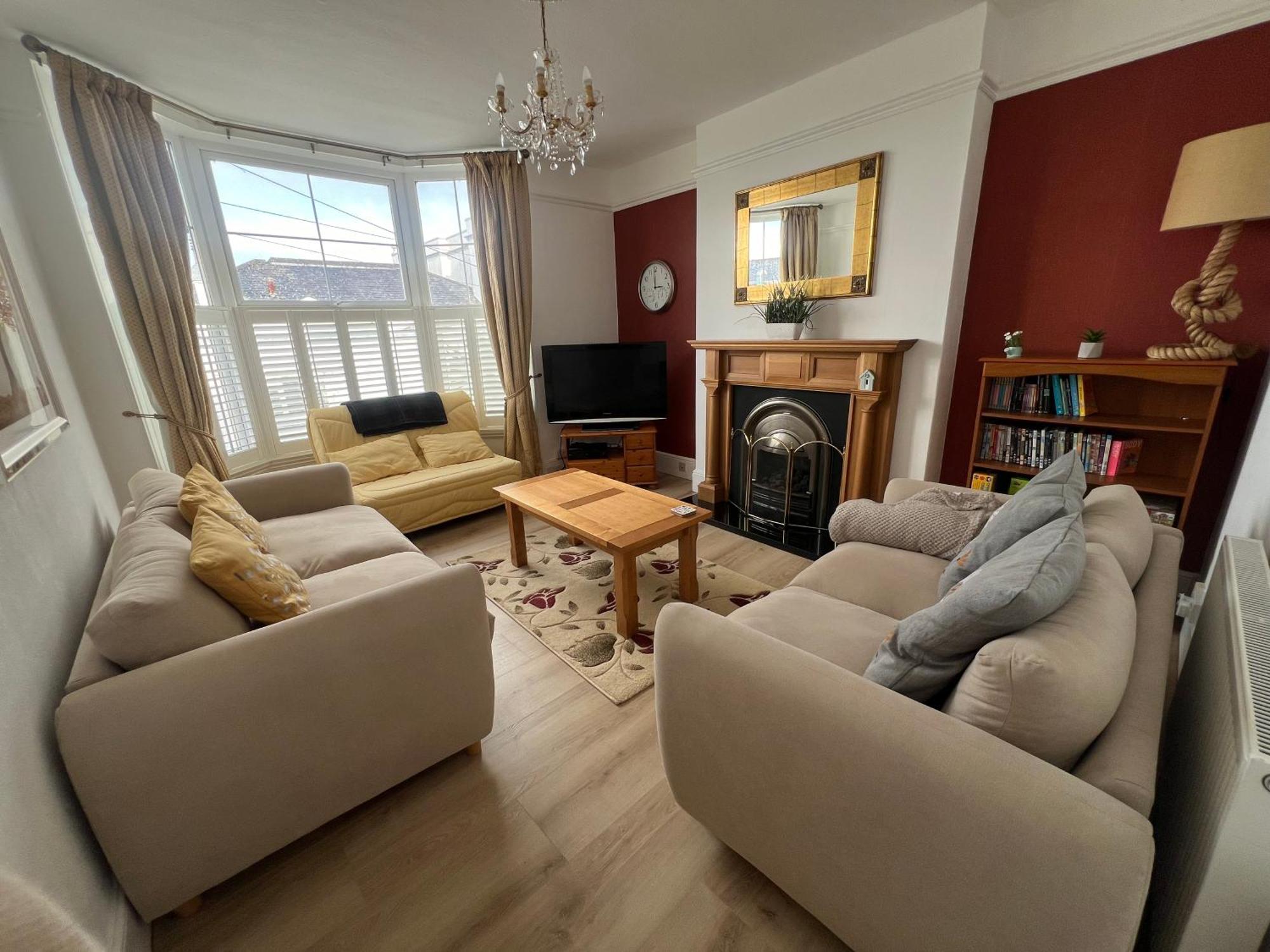 Spacious First Floor Family Flat, Sea View Торки Экстерьер фото