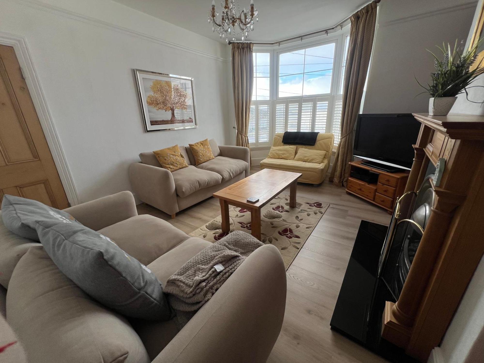 Spacious First Floor Family Flat, Sea View Торки Экстерьер фото